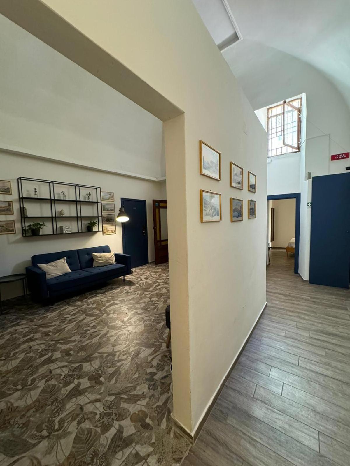 Palazzo Belmosto Napoli Bagian luar foto